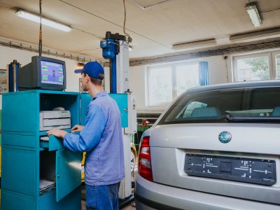 Automechanik (23-68-H/01)