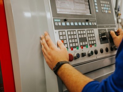 Mechanik seřizovač (23-45-L/01)