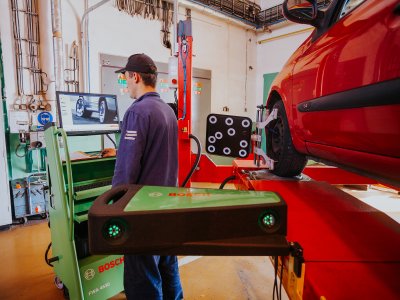 Automechanik (23-68-H/01)