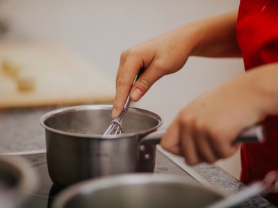 Stravovací a ubytovací služby (65-51-E/01)