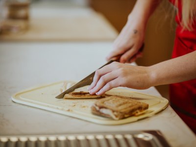 Kuchař - číšník (65-51-H/01)