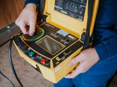 Elektrikář - silnoproud (26-51-H/02)