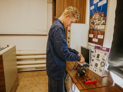 Elektrikář - silnoproud (26-51-H/02)