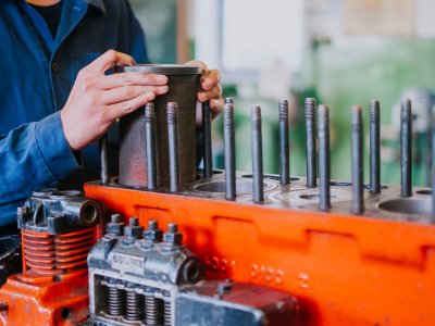 Opravář zemědělských strojů (41-55-H/01)